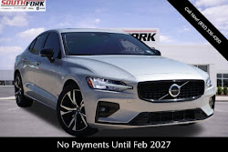 2024 Volvo S60 B5 Core Dark Theme